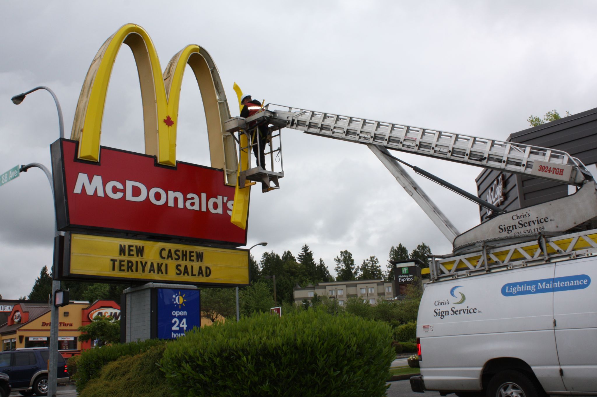 ISA takes sign industry training online Sign Media Canada