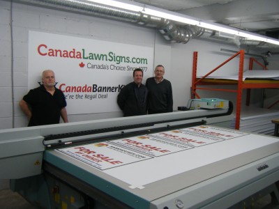 Pictured left to right are: Frieso and David Boning, co-owners of Omniscreen; and Gary Thompson, account manager for Fujifilm Canada.