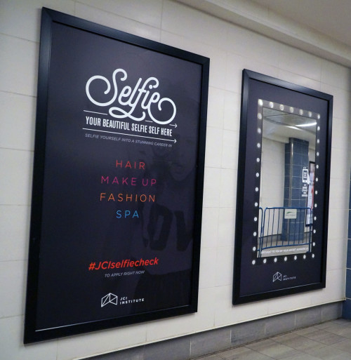 JCISelfieMirror_closeup