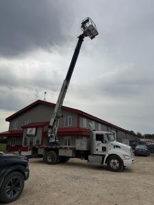 2009 Manitex SC62 Mounted on 2009 Kenworth T270 photo.