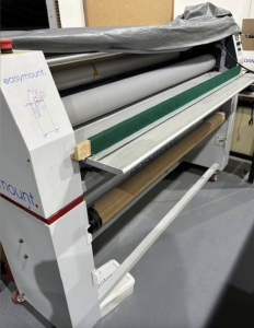 Wide format laminator EasyMount EM-1400SH photo.