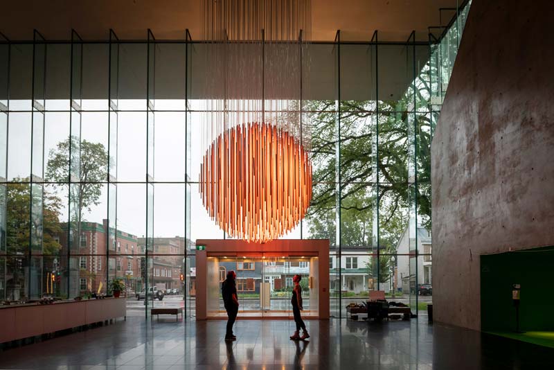 Photo courtesy Musée national des beaux-arts du Québec Solar Equation Chandelier consists of 25,580 LEDs on 342 battens.