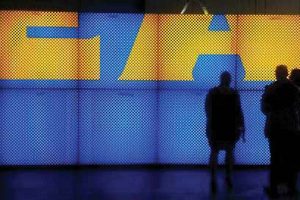 The sign’s illumination is tested prior to installation.