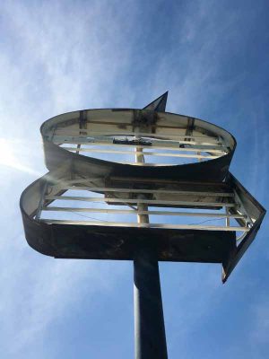 Taking a closer look at Lululemon’s repurposed sign Taking a closer look at Lululemon’s repurposed sign