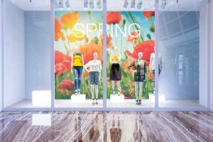 Photo courtesy Avery Dennison Graphics Solutions digital printing. Precise straight-line cuts allow clean installations and create perfectly straight overlaps.
