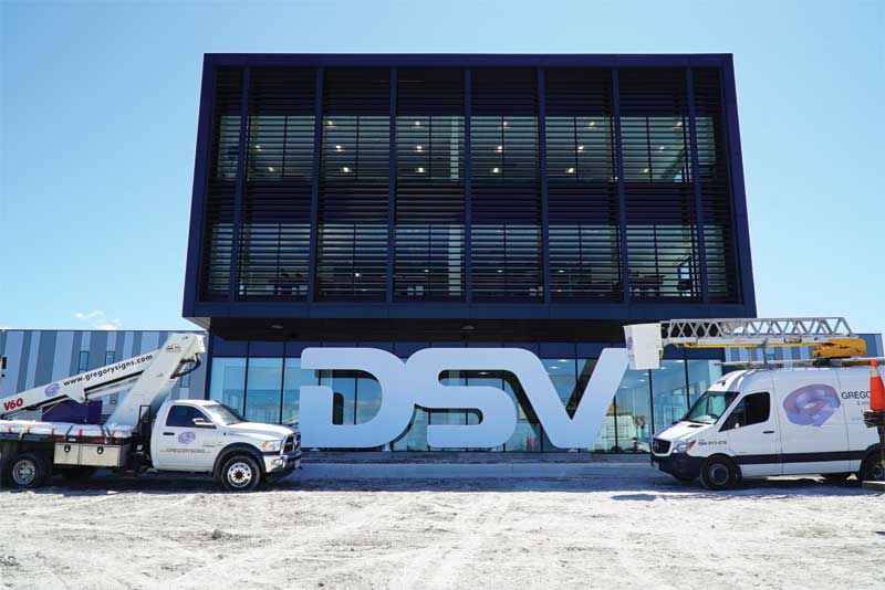 The project took six weeks from planning to installation. The project took six weeks from planning to installation.