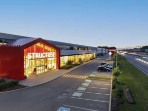 The new signage at Structube's Laval location, from the parking lot.