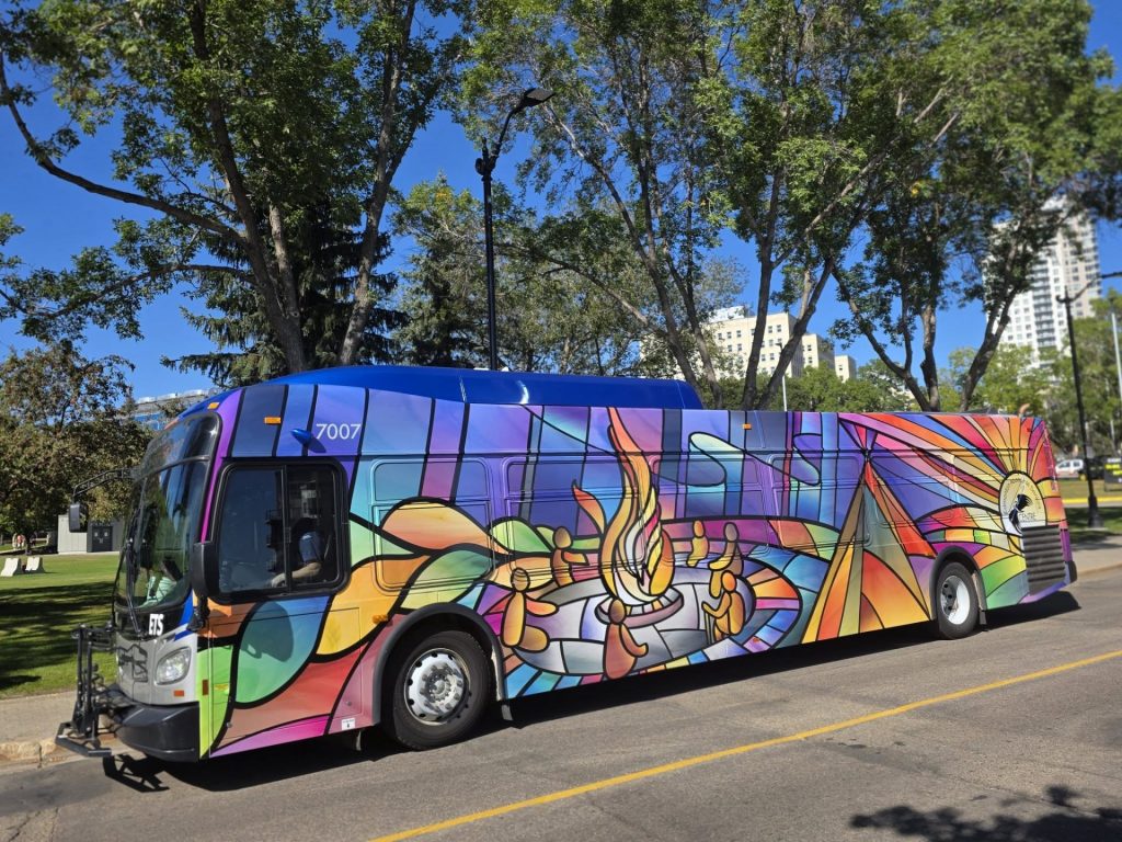 The bus wrap in full view.