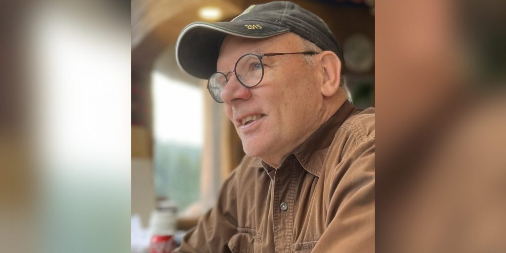 A headshot of Dan Sawatzky