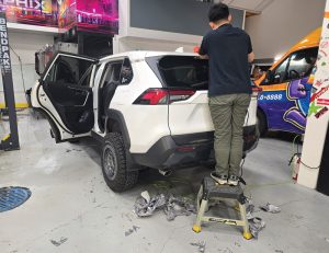 Step 1: Initial wrap removal Step 1: Initial wrap removal