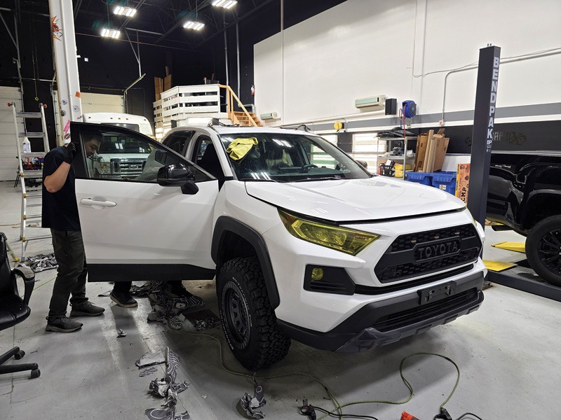 Step 1: Initial wrap removal Step 1: Initial wrap removal